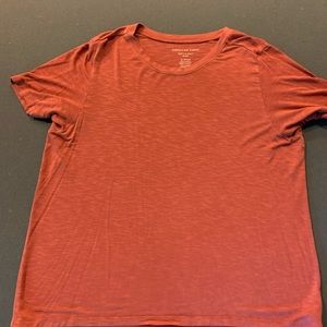 AE women’s tee shirt